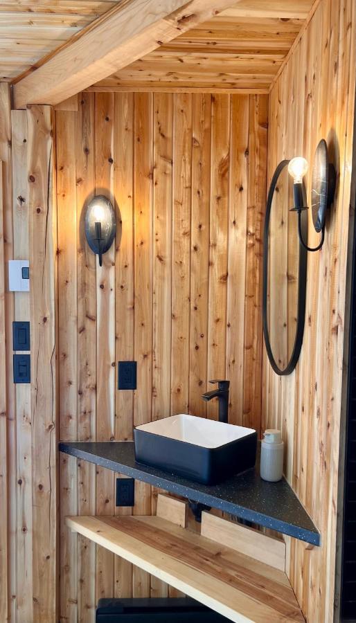 Mi-Clos - Luxury Pods With Private Jacuzzis أورفورد المظهر الخارجي الصورة